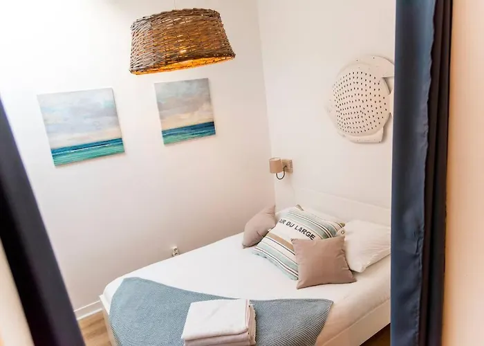 Apartment 2 Personnes, Place St Sauveur A 2min