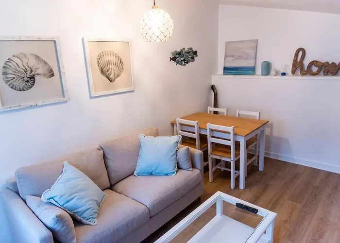 2 Personnes, Place St Sauveur A 2min Apartment *